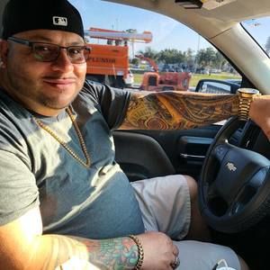 Meet your Posher, Leo